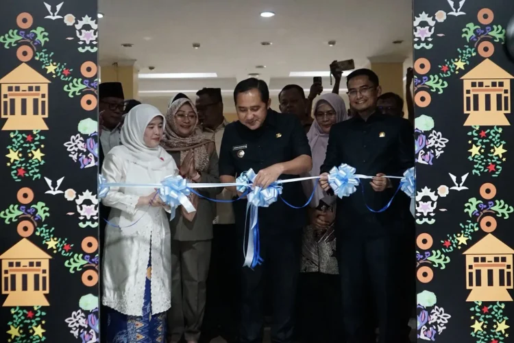 Pemkot Resmikan Toko Oleh-oleh DDM di DPRD Depok