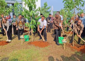 Menteri LH Dan Dubes Norwegia Tanam Pohon di UIII, Indonesia Perkuat Diplomasi Keanekaragaman Hayati